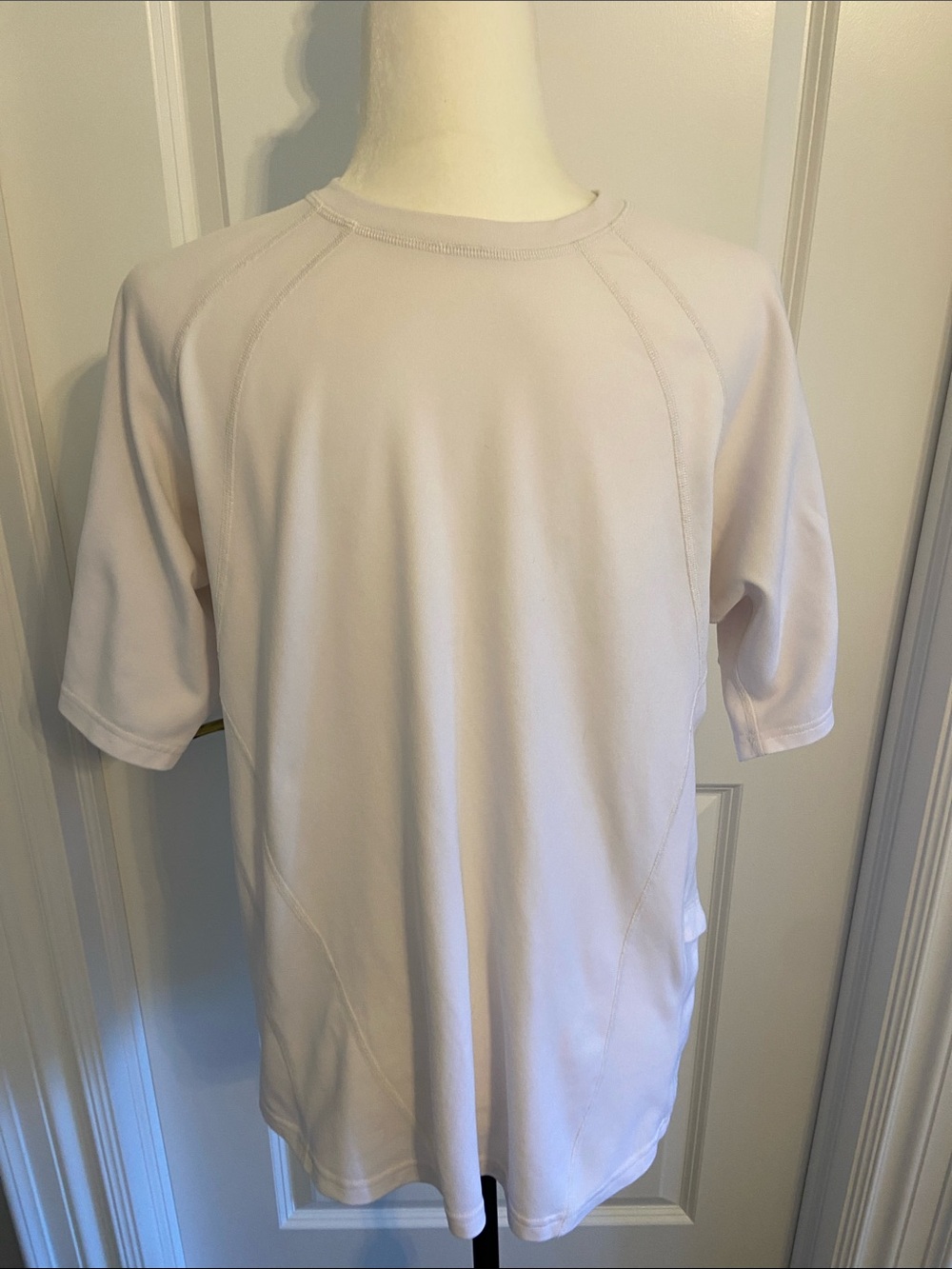 lululemon athletica Men's Short-Sleeve Crew Running Shirt. Size Large.
